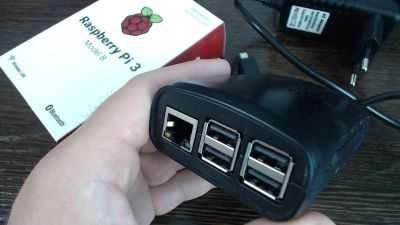 Лот: 16030393. Фото: 1. Raspberry Pi 3 Модель B / 3 джостика. Игровые приставки, консоли