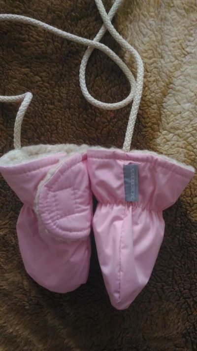 Лот: 8223308. Фото: 1. Варежки для новорожденных Kerry. Шарфы, варежки