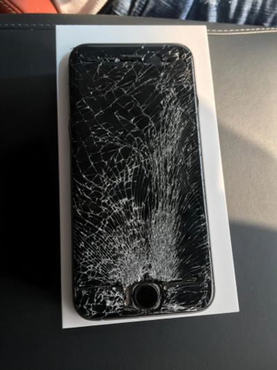 Лот: 7924517. Фото: 1. Iphone 6. Смартфоны