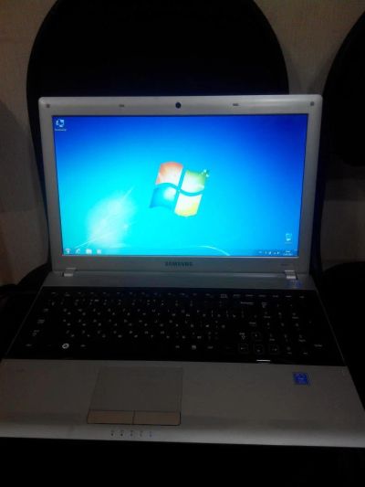 Лот: 9235635. Фото: 1. Ноутбук Samsung RV513. Ноутбуки