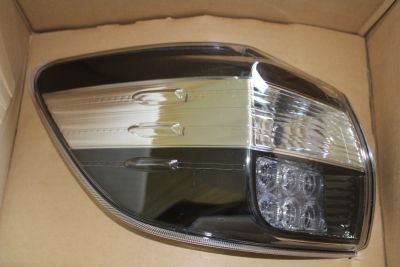 Лот: 19248692. Фото: 1. Стоп-сигнал задний левый Toyota... Оптика и освещение