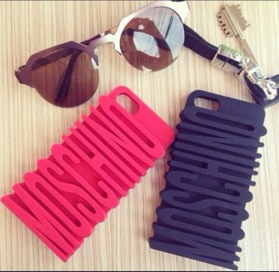 Лот: 5409711. Фото: 1. Чехол Moschino для iPhone 5/5S... Чехлы, бамперы