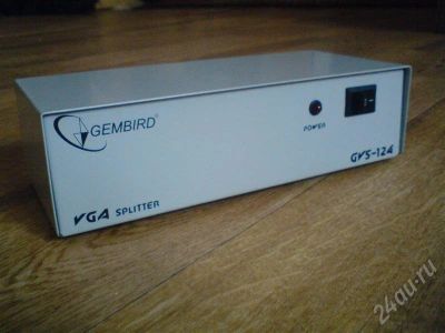Лот: 302767. Фото: 1. 4-Port Video Splitter. Другое (периферия)
