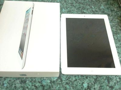 Лот: 2910289. Фото: 1. iPad 2 (16Гб, WiFi, белый, отличное... Планшеты