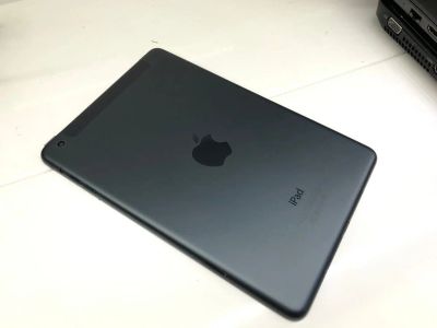 Лот: 15147038. Фото: 1. Apple iPad mini 64GB MD542ZP/A. Планшеты