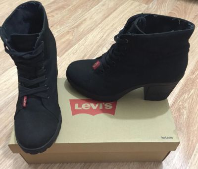 Лот: 7189648. Фото: 1. Ботинки Levi's 38р- р. Ботинки, полуботинки