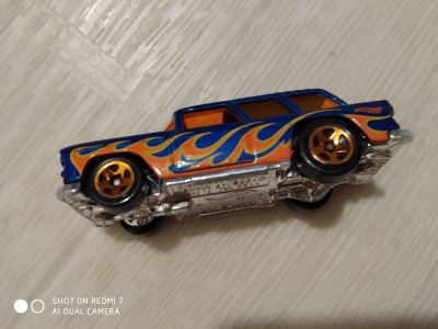 Лот: 16202997. Фото: 1. Hotwheels. Машины и техника
