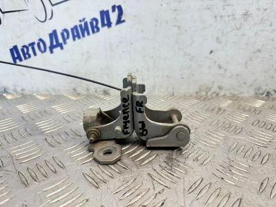 Лот: 25169737. Фото: 1. кронштейн двери Renault Fluence... Кузов