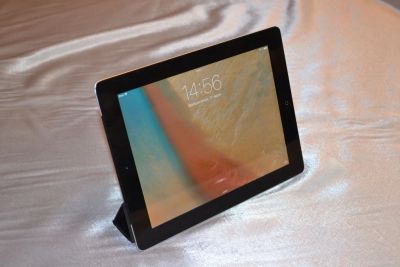 Лот: 7853848. Фото: 1. Apple iPad 2 64 Gb 3G + оригинальные... Планшеты