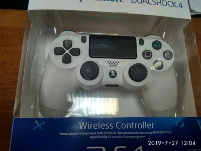 Лот: 14277676. Фото: 1. Геймпад ps4 белый, идеальное состояние... Аксессуары для игровых приставок, консолей, геймпады