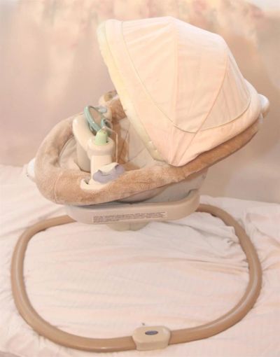 Лот: 3673172. Фото: 1. Детские Качели Graco Sweetpeace. Ходунки, прыгунки, качели