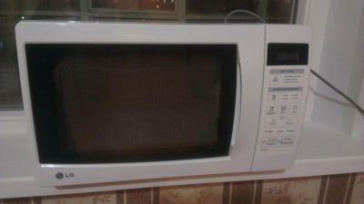 Лот: 6490638. Фото: 1. Продам Микроволновую печь LG... Микроволновки, мини-печи