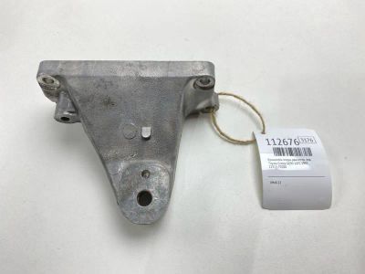 Лот: 25377849. Фото: 1. Кронштейн опоры двигателя Toyota... Двигатель и элементы двигателя