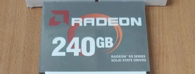 Лот: 21283831. Фото: 1. SSD 240Gb AMD Radeon R5 (новый... SSD-накопители