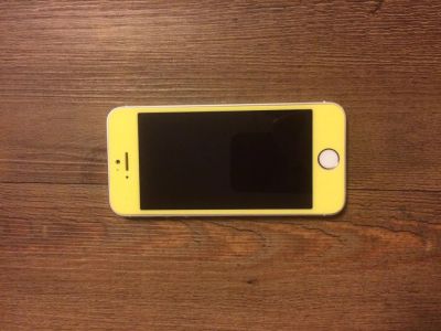 Лот: 7770067. Фото: 1. Смартфон Apple iPhone 5S 4" 16Gb... Смартфоны