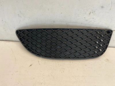 Лот: 24425421. Фото: 1. заглушка бампера Mitsubishi Lancer... Двигатель и элементы двигателя