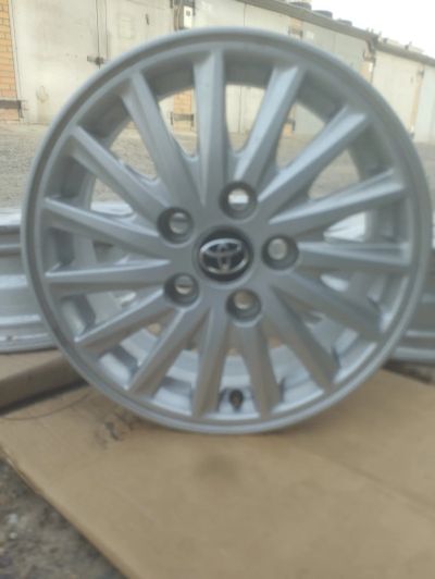 Лот: 20981270. Фото: 1. Оригинальные диски Toyota R15. Диски