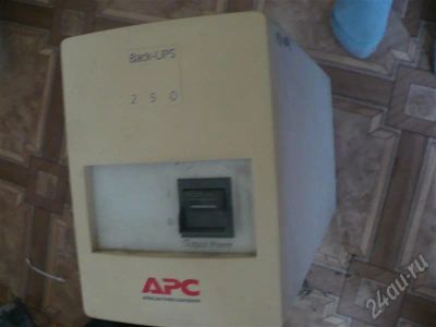 Лот: 326627. Фото: 1. продам старенький ИБП APC Back-UPS... ИБП, аккумуляторы для ИБП