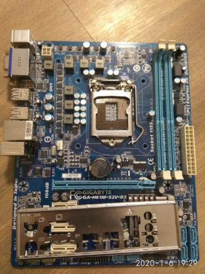 Лот: 15259811. Фото: 1. Материнская плата GigaByte GA-H61M-S2V-B3. Материнские платы