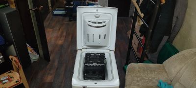 Лот: 24930404. Фото: 1. Стиральная машина Indesit WT100. Стиральные машины
