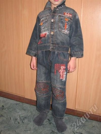 Лот: 599098. Фото: 1. Джинсовый костюм. Костюмы, пиджаки, комбинезоны