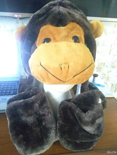 Лот: 15272912. Фото: 1. Шапка-обезьяна с варежками. Шарфы, платки