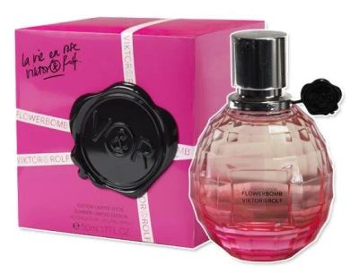 Лот: 5038116. Фото: 1. Flowerbomb La Vie en Rose 2011... Женская парфюмерия