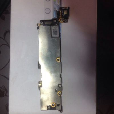 Лот: 11546126. Фото: 1. Материнская плата для iPhone 5... Микросхемы и платы