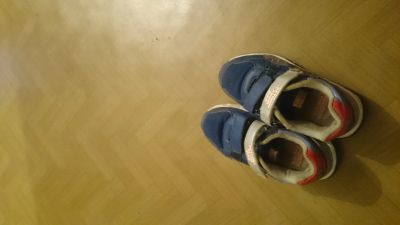 Лот: 12056322. Фото: 1. Бесплатно кроссовки на мальчика... Кеды, кроссовки