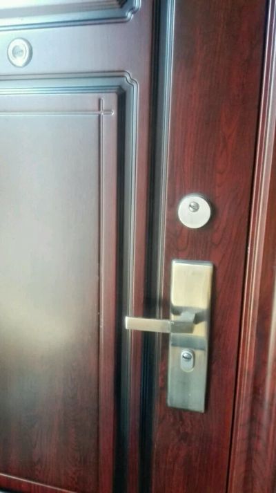 Лот: 11325471. Фото: 1. Двери металлические 2 штуки. Двери входные