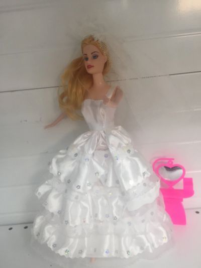 Лот: 17180990. Фото: 1. Барби-невеста. Куклы и аксессуары