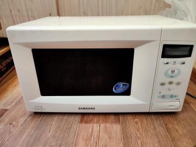 Лот: 17037347. Фото: 1. Микроволновка Samsung. Микроволновки, мини-печи