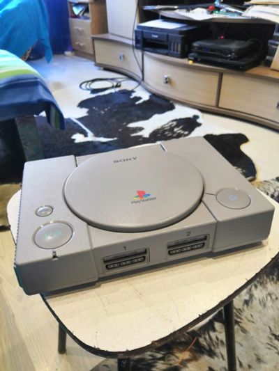 Лот: 17784592. Фото: 1. PlayStation 1 FAT повторно. Игровые приставки, консоли