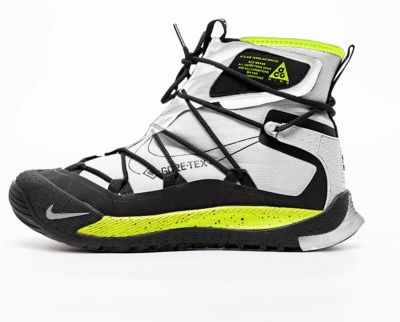 Лот: 25580240. Фото: 1. Зимние Кроссовки Nike ACG Air... Кеды, кроссовки, слипоны