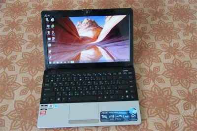 Лот: 2583687. Фото: 1. Нетбук ASUS 1215B. Ноутбуки