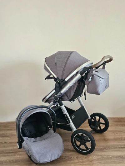 Лот: 25647457. Фото: 1. Новая коляска Luxmom 3 в 1 (трансформер... Коляски