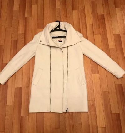 Лот: 10632359. Фото: 1. Пальто Bershka. Верхняя одежда