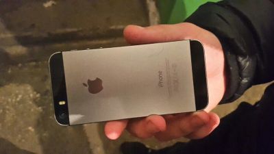 Лот: 5180261. Фото: 1. IPhone 5s space gray 16 gb. Смартфоны