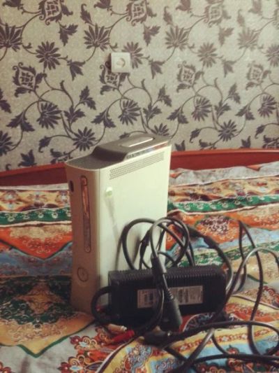 Лот: 6467622. Фото: 1. xbox 360 неисправен. Игровые приставки, консоли