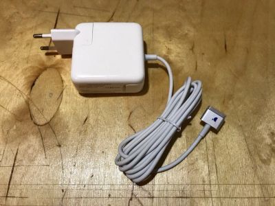 Лот: 9479754. Фото: 1. Зарядное устройство для Macbook... Зарядные устройства