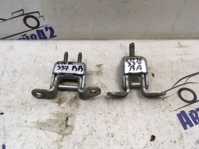 Лот: 21715541. Фото: 1. кронштейн двери Honda Civic Ferio... Двигатель и элементы двигателя
