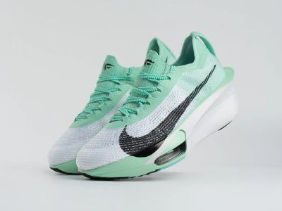 Лот: 24973598. Фото: 1. Кроссовки Nike Air Zoom Alphafly... Кеды, кроссовки, слипоны