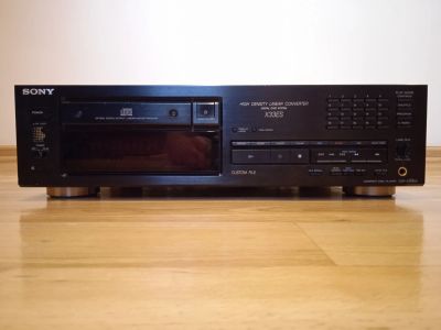 Лот: 21091132. Фото: 1. Проигрыватель компакт дисков Sony... CD-проигрыватели и чейнджеры