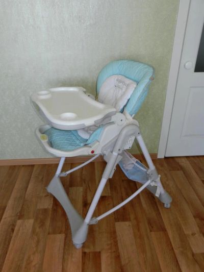 Лот: 5123374. Фото: 1. Стульчик Happy Baby William. Стульчики для кормления