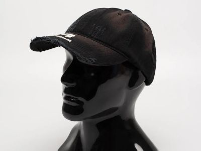 Лот: 24974572. Фото: 1. Кепка Balenciaga. Шарфы, платки