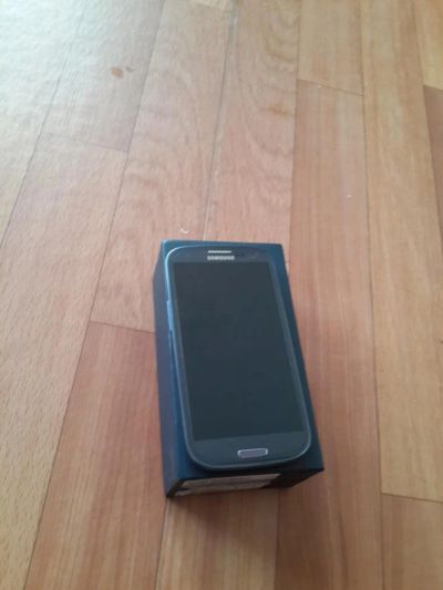 Лот: 5401519. Фото: 1. Samsung Galaxy S 3 16g gt- I 9300... Смартфоны