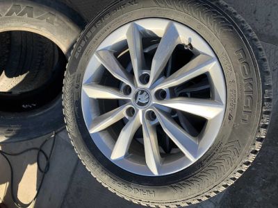 Лот: 16521574. Фото: 1. Nokian Hakkapeliita 8 на дисках... Шины на дисках