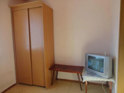 Лот: 8789949. Фото: 1. Продам гостинку в г. Лесосибирске. Квартиры, студии