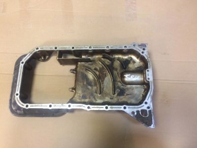 Лот: 12654664. Фото: 1. Поддон Nissan Bluebird HU14. Двигатель и элементы двигателя