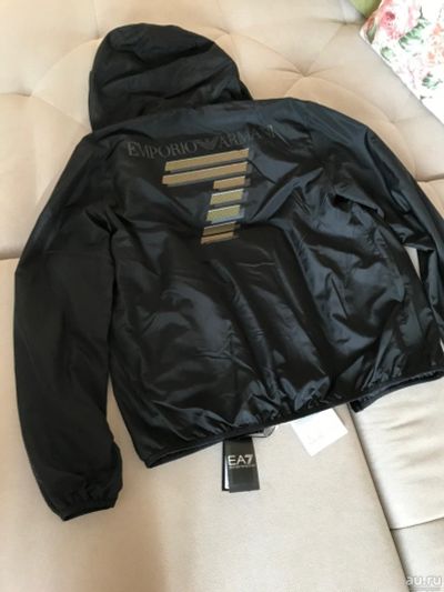 Лот: 16273230. Фото: 1. Куртка оригинал Emporio Armani... Легкие куртки, толстовки
